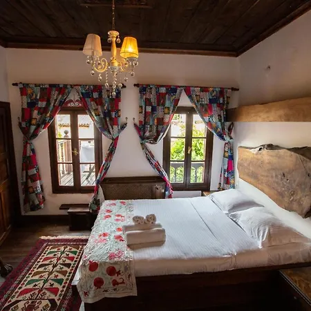 Chez Rumi Butik Bed & Breakfast