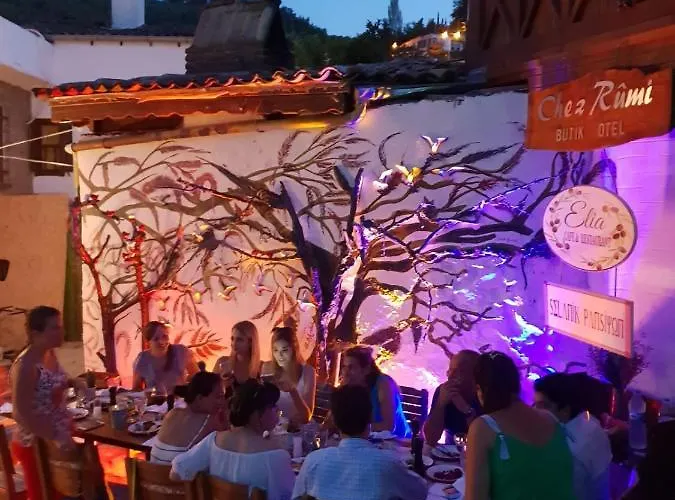 Chez Rumi Butik فندق مبيت وإفطار