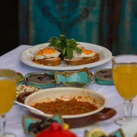 Nocleg ze śniadaniem Chez Rumi Butik *