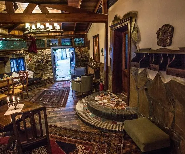 Chez Rumi Butik Bed & Breakfast *